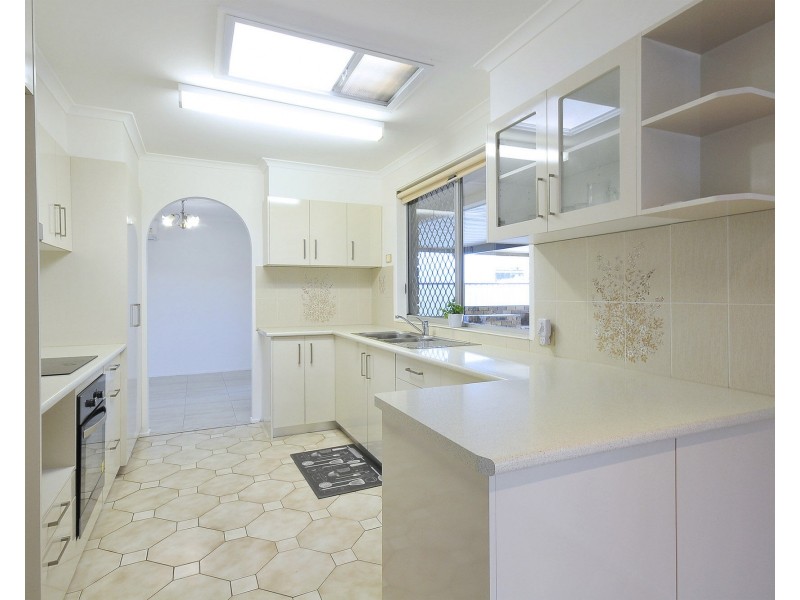 13 Burdock Street, Elanora QLD 4221