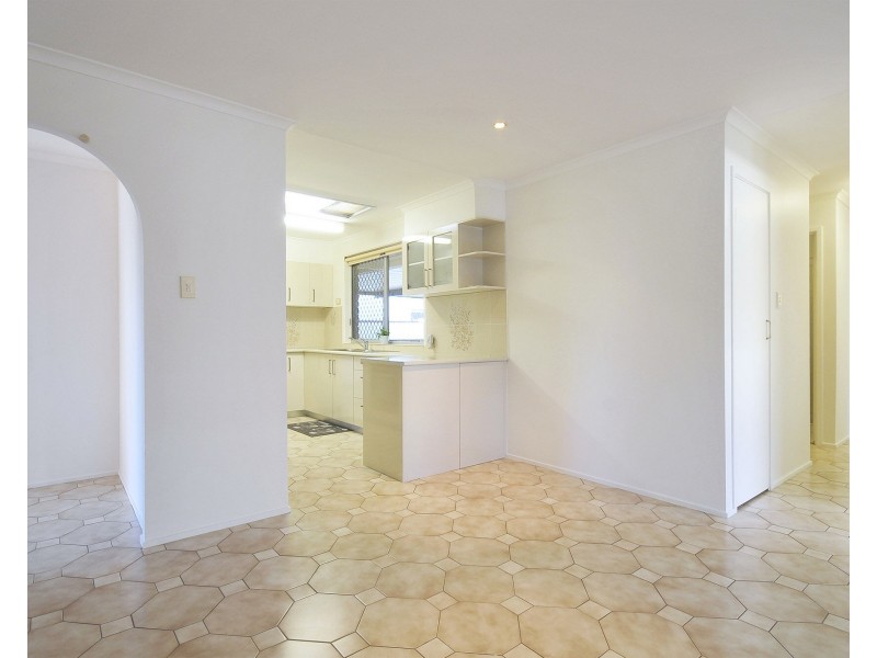 13 Burdock Street, Elanora QLD 4221