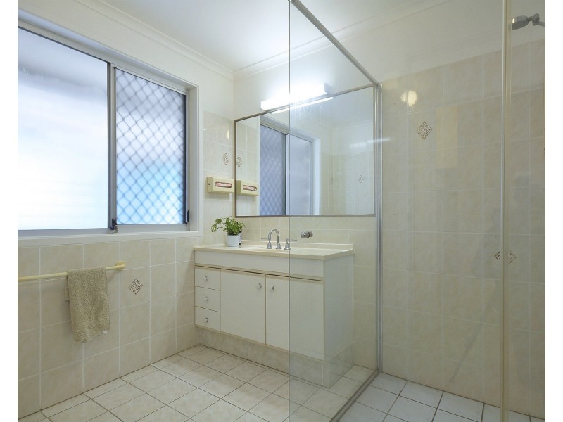 13 Burdock Street, Elanora QLD 4221