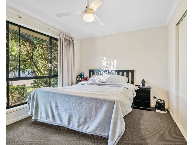 10 Tomah Street, Pacific Pines QLD 4211