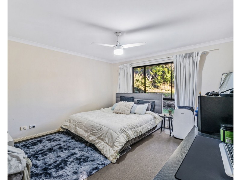 10 Tomah Street, Pacific Pines QLD 4211