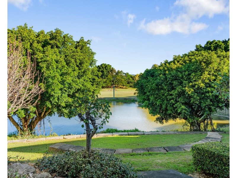 82 Peninsula Drive, Robina QLD 4226