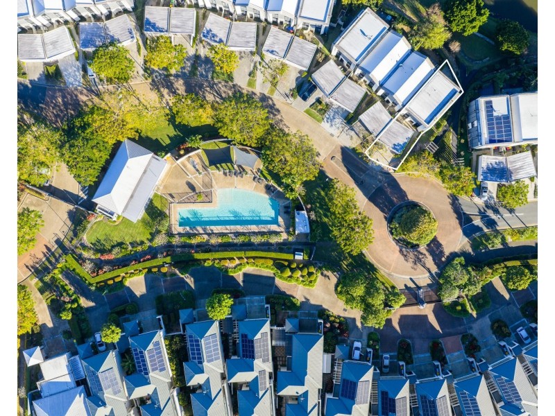 82 Peninsula Drive, Robina QLD 4226