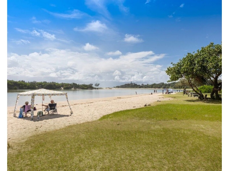 2/57 Tweed Coast Road, Hastings Point NSW 2489