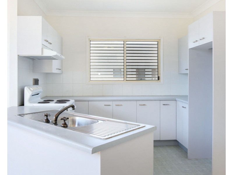 2/115 Petrel Avenue, Mermaid Beach QLD 4218