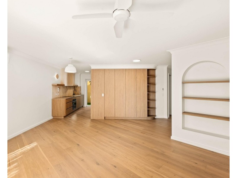 5/27 Dutton Street, Coolangatta QLD 4225