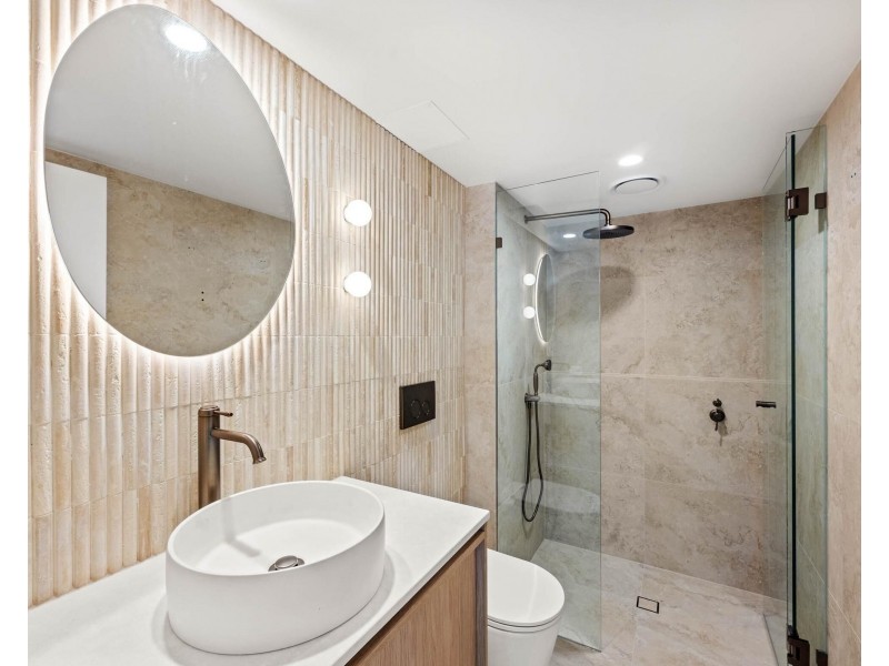 5/27 Dutton Street, Coolangatta QLD 4225
