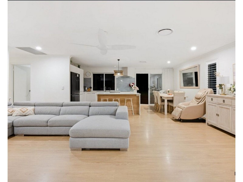 6 Karrinyup Place, Robina QLD 4226