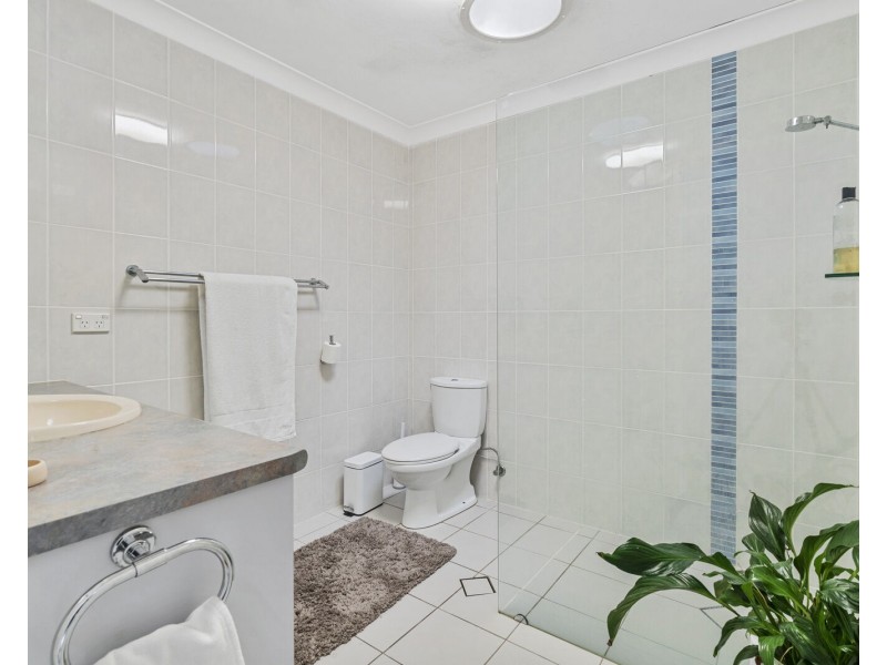 8 Drumfish Drive, Currumbin Waters QLD 4223