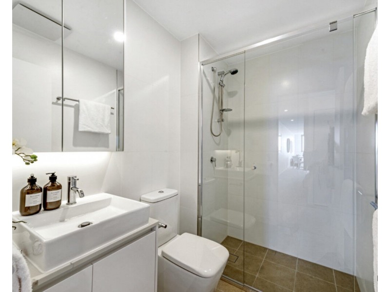 703/51 Peerless Avenue, Mermaid Beach QLD 4218