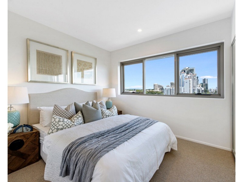 703/51 Peerless Avenue, Mermaid Beach QLD 4218