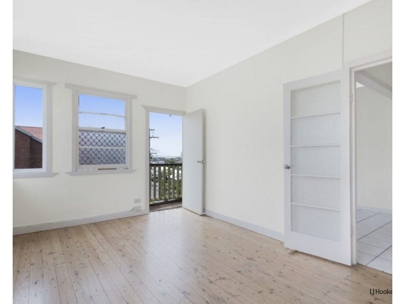 2/69 Mclean Street, Coolangatta QLD 4225