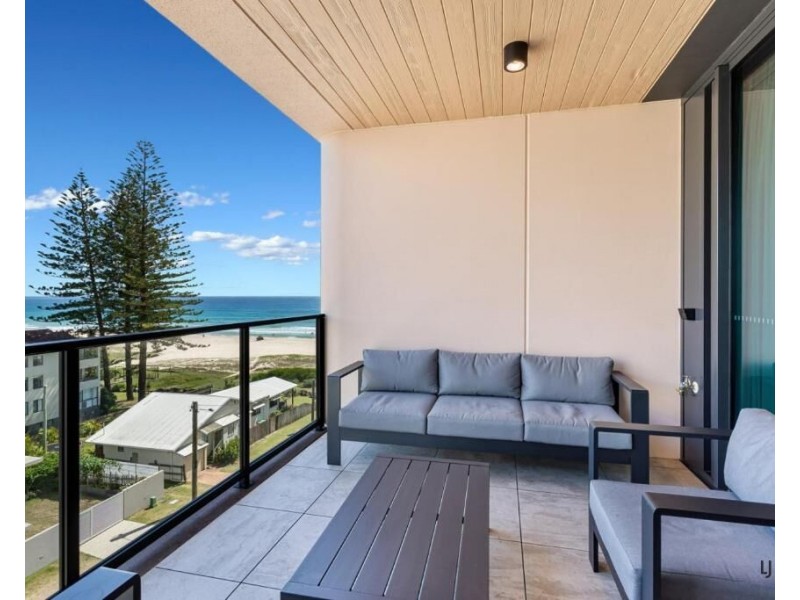 502/4 Seventeenth Avenue, Palm Beach QLD 4221