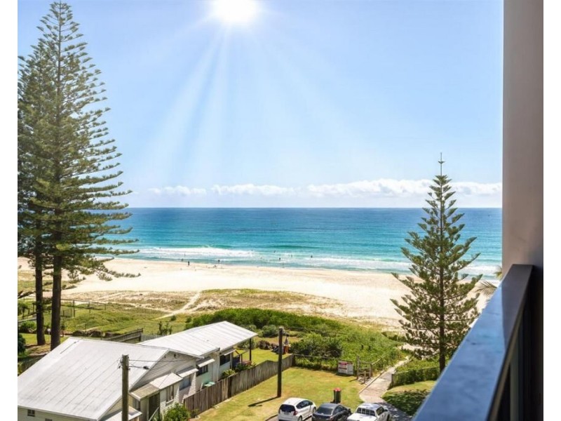 502/4 Seventeenth Avenue, Palm Beach QLD 4221