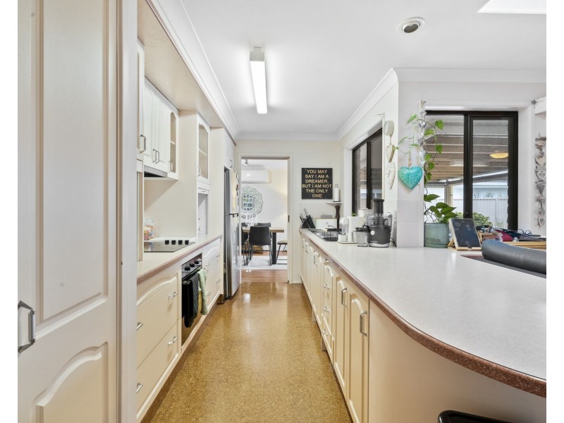 7 Mainsail Street, Currumbin Waters QLD 4223