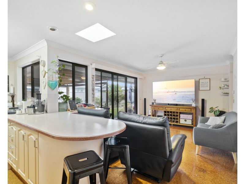 7 Mainsail Street, Currumbin Waters QLD 4223