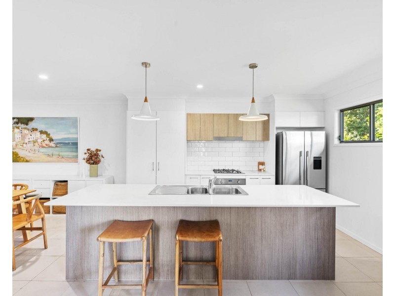 2/74 Guineas Creek Road, Currumbin Waters QLD 4223