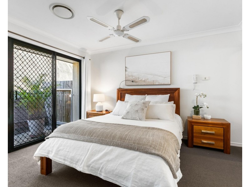 1/67-69 Doubleview Drive, Elanora QLD 4221