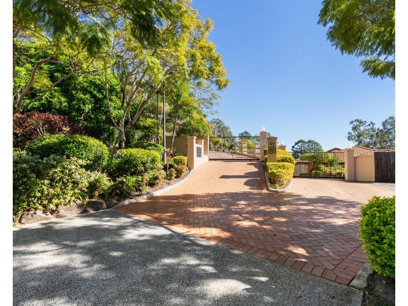 1/67-69 Doubleview Drive, Elanora QLD 4221