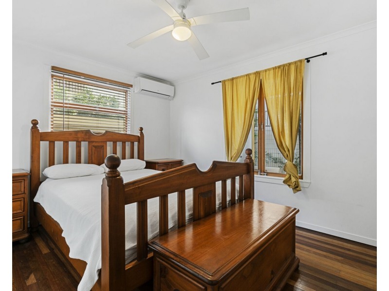 1/3 Winston Street, Coolangatta QLD 4225