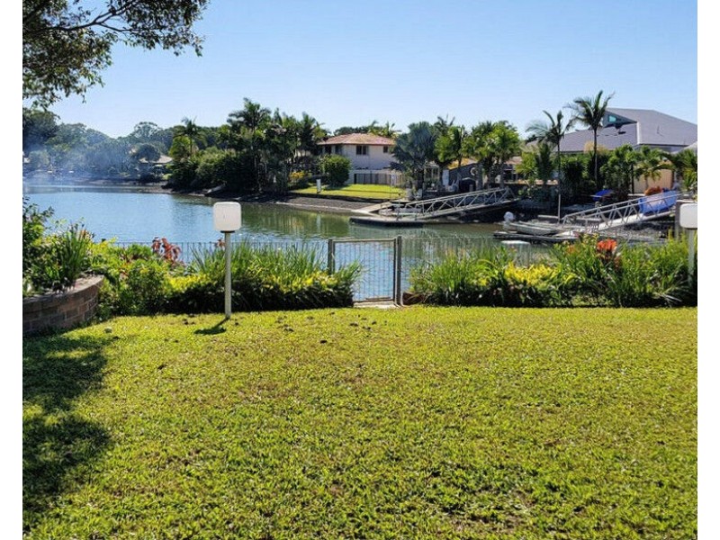 31 Mainsail Street, Currumbin Waters QLD 4223