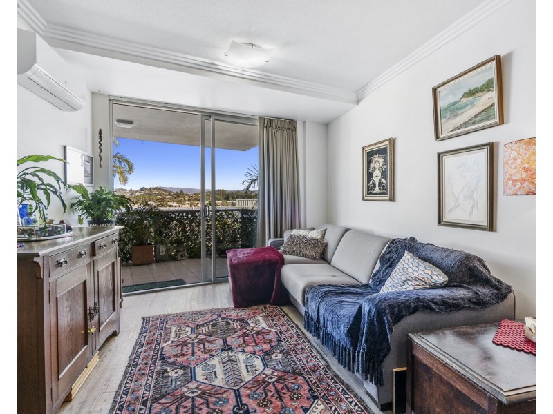 1313/10 Fifth Avenue, Palm Beach QLD 4221
