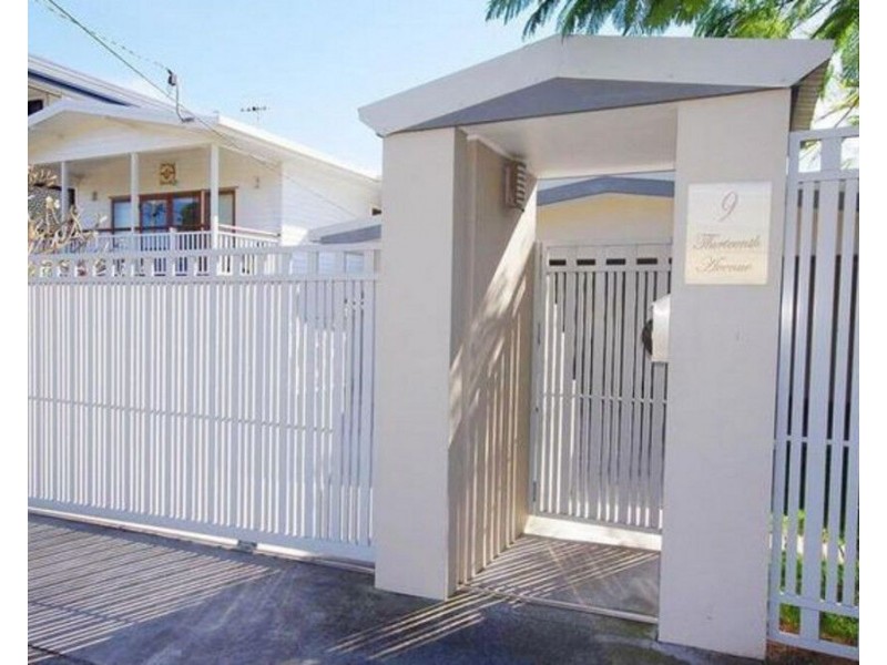 2/9 Thirteenth Avenue, Palm Beach QLD 4221