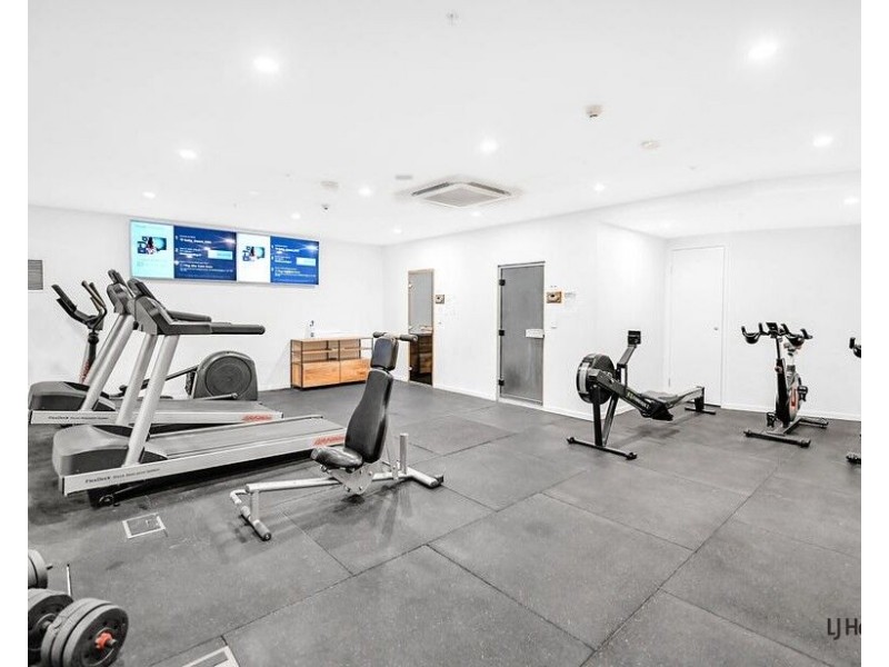 303/9 Norfolk Avenue, Surfers Paradise QLD 4217