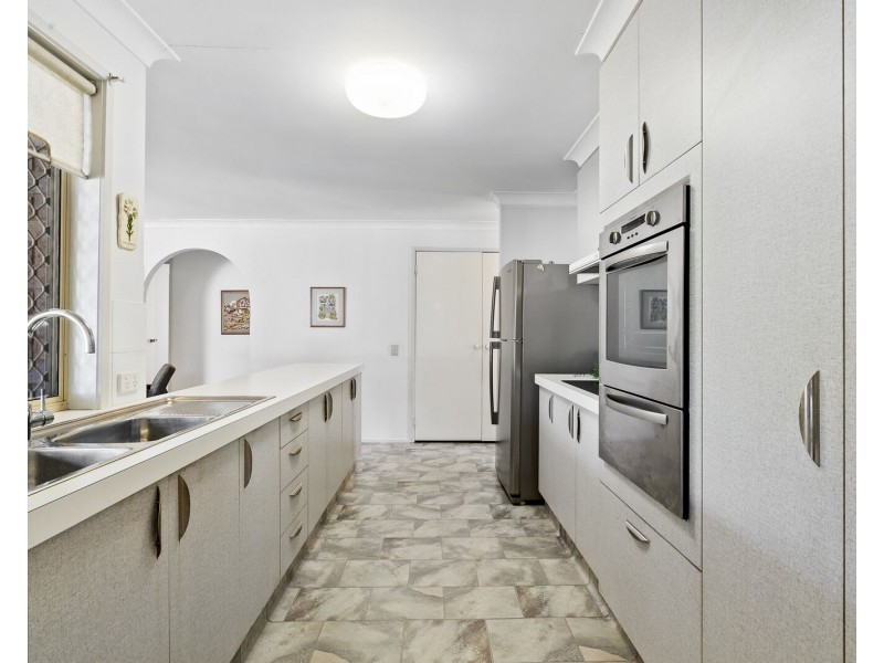 18 Coolibah Drive, Palm Beach QLD 4221