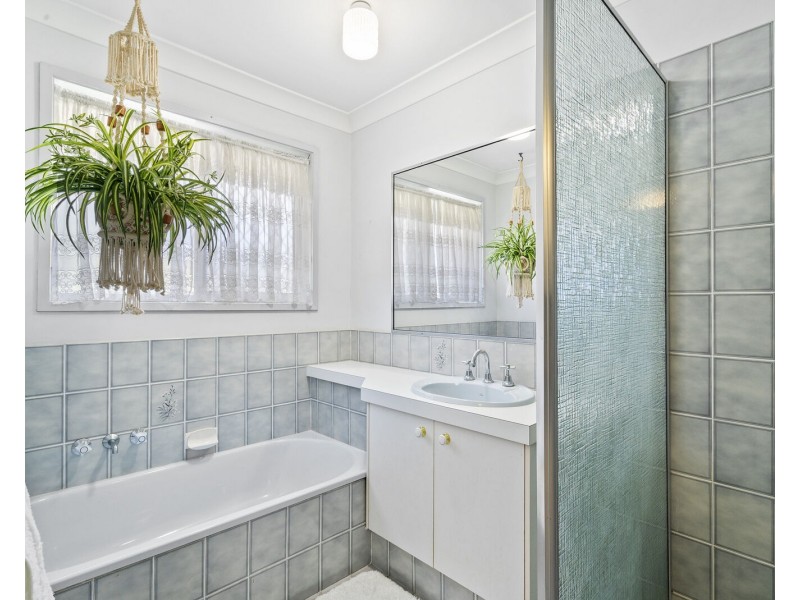 18 Coolibah Drive, Palm Beach QLD 4221