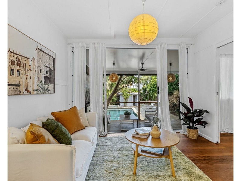 72 Cypress Terrace, Palm Beach QLD 4221