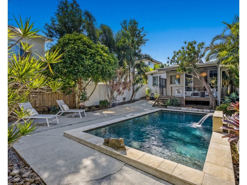 72 Cypress Terrace, Palm Beach QLD 4221
