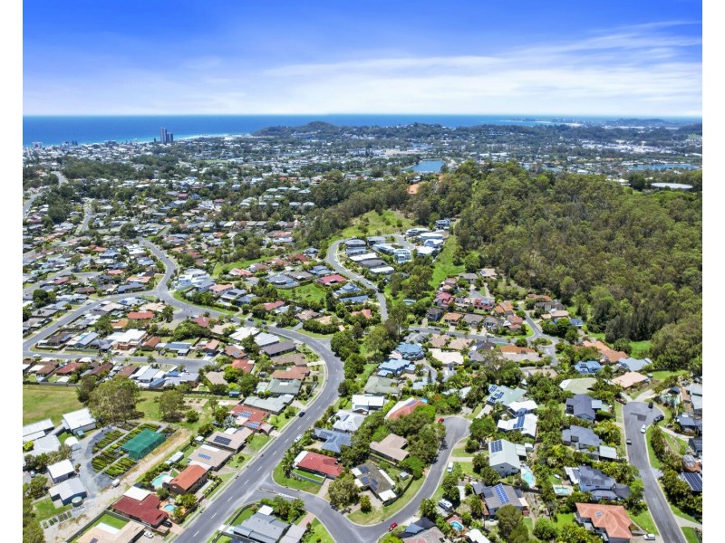 43 Saffron Street, Elanora QLD 4221