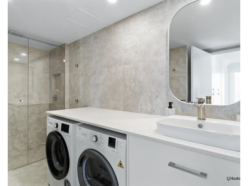 7D/969 Gold Coast Highway, Palm Beach QLD 4221