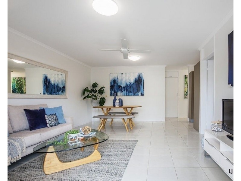 2/738 Pacific Parade, Currumbin QLD 4223