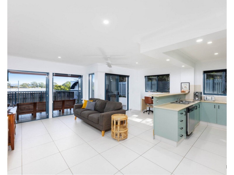4/7-9 Stapylton Street, Coolangatta QLD 4225