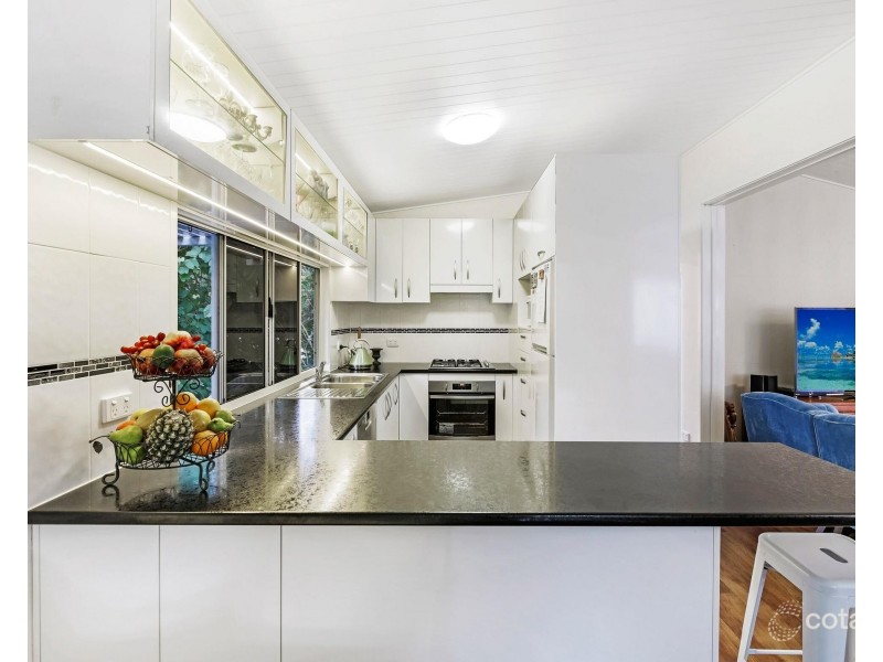 7 Johns Road, Mudgeeraba QLD 4213