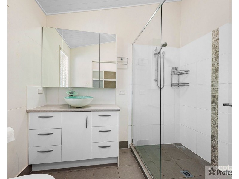 7 Johns Road, Mudgeeraba QLD 4213