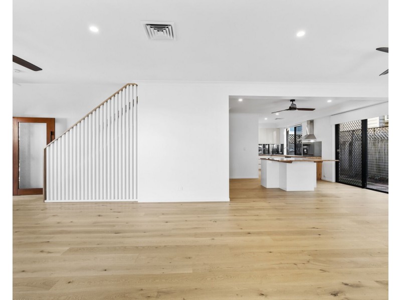 1/1292 Gold Coast Highway, Palm Beach QLD 4221