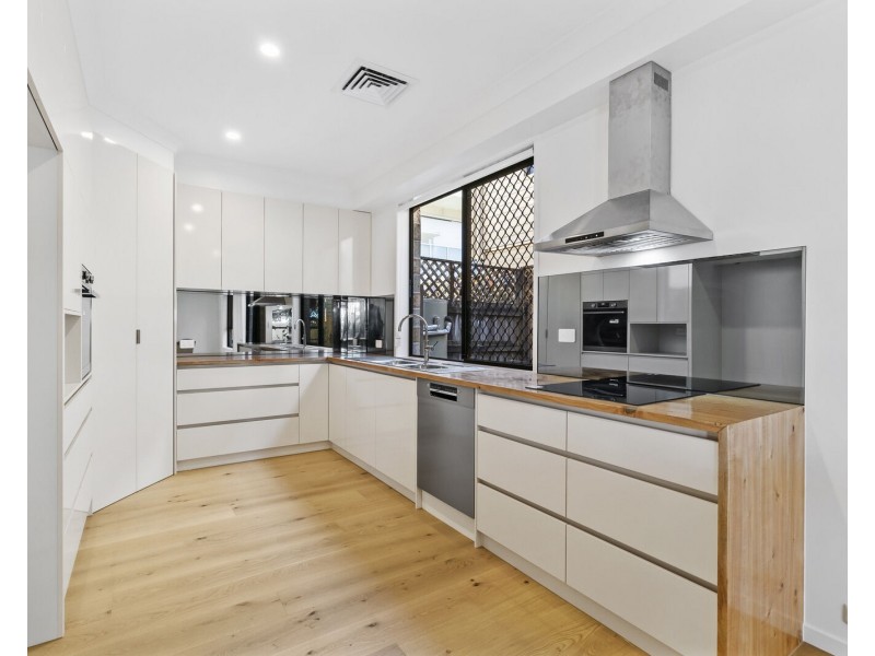 1/1292 Gold Coast Highway, Palm Beach QLD 4221