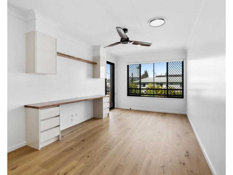 1/1292 Gold Coast Highway, Palm Beach QLD 4221