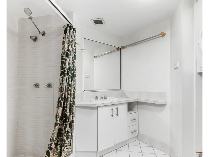 4/66 Sarawak Avenue, Palm Beach QLD 4221