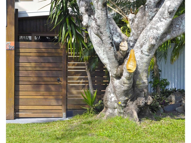 104 Third Avenue, Palm Beach QLD 4221