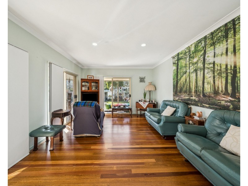 42 Acanthus Avenue, Burleigh Heads QLD 4220