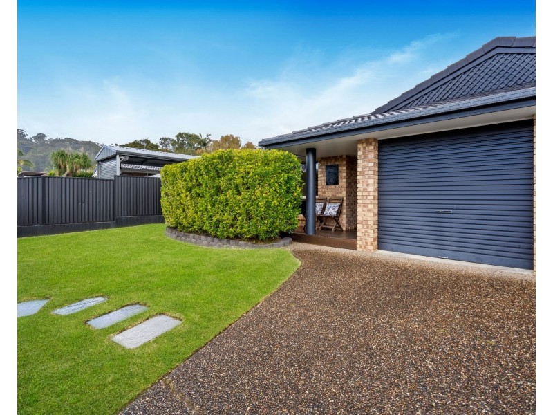 35 Saffron Street, Elanora QLD 4221