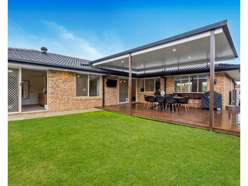 35 Saffron Street, Elanora QLD 4221