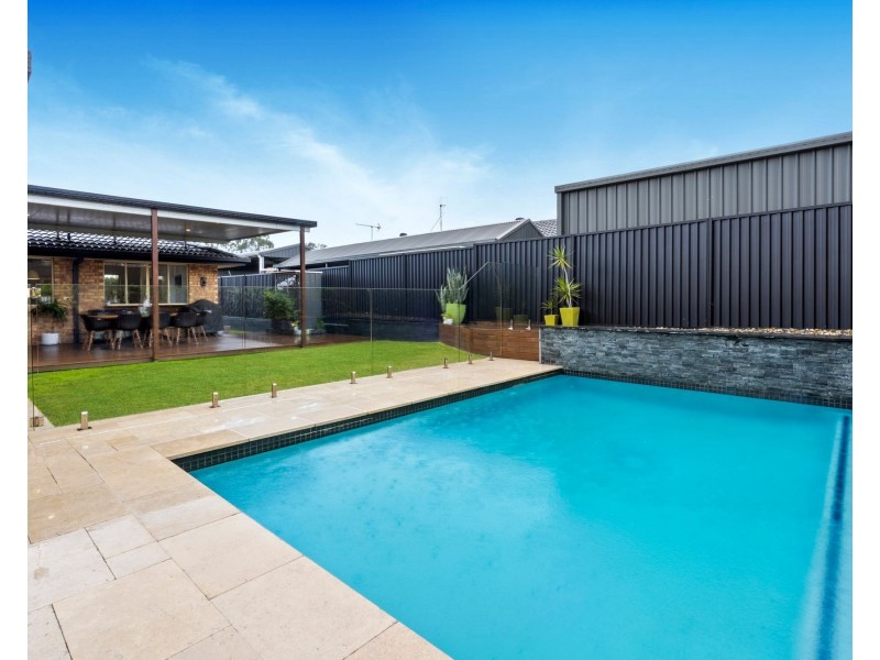 35 Saffron Street, Elanora QLD 4221