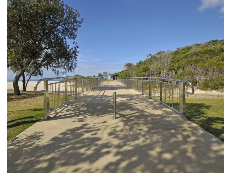 2/14 Fernleigh Court, Currumbin QLD 4223