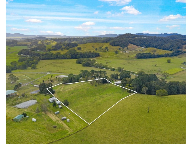 15 Alroy Lane, Dunbible NSW 2484