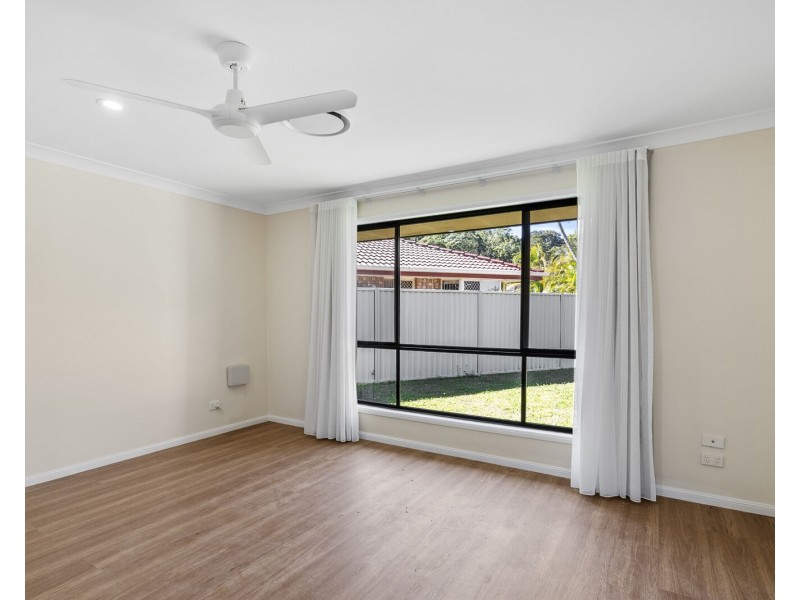 27 Gilchrist Drive, Currumbin Waters QLD 4223